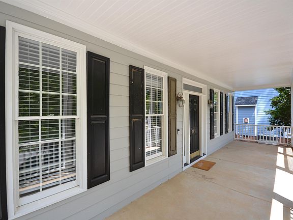 4th image of 205 Flatrock Ln