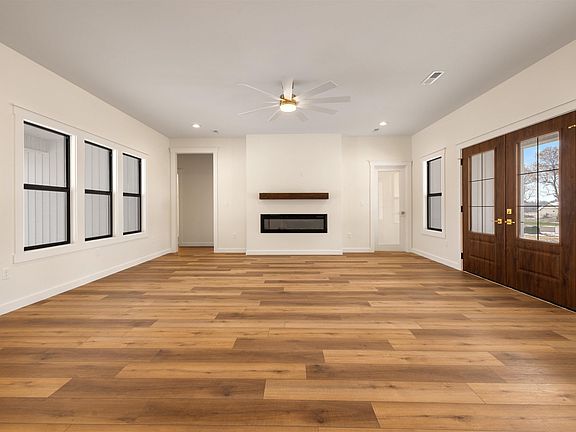 4th image of 149 Union Cir