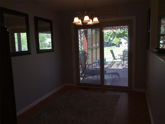 4th image of 1634 Park Chase Pl