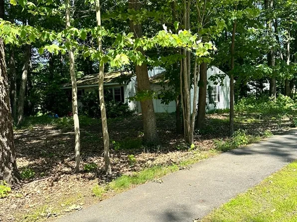 53 Little Turnpike Rd, Shirley, MA 01464