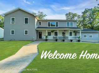 807 Derry Dr, Toms River, NJ