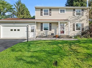 1616 Plank Rd, Webster, NY 14580