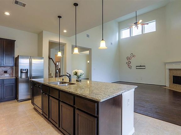 Open Floorplan for maximum utility.