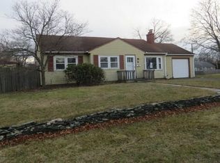 46 Pensacola St, Warwick, RI 02888
