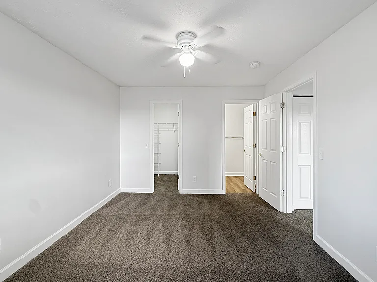 Cross Lake Apartments — Photo 105