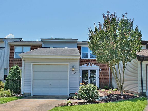 2nd image of 1207 Captain Adams Ct