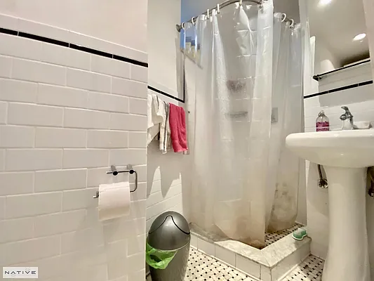 Rented by Native Real Estate LLC | media 29