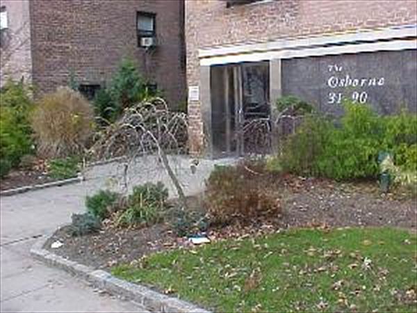 1st image of 3190 140th St APT 6G