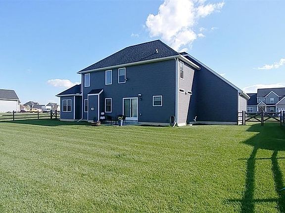 4th image of 2383 Goldenrod Ln