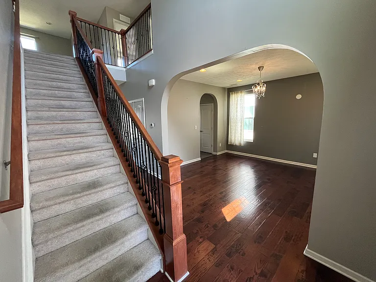 2045 Lakecrest Dr — Photo 5