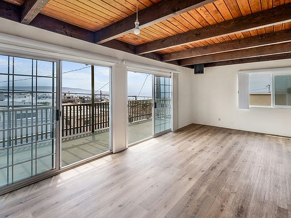4th image of 232 33rd St