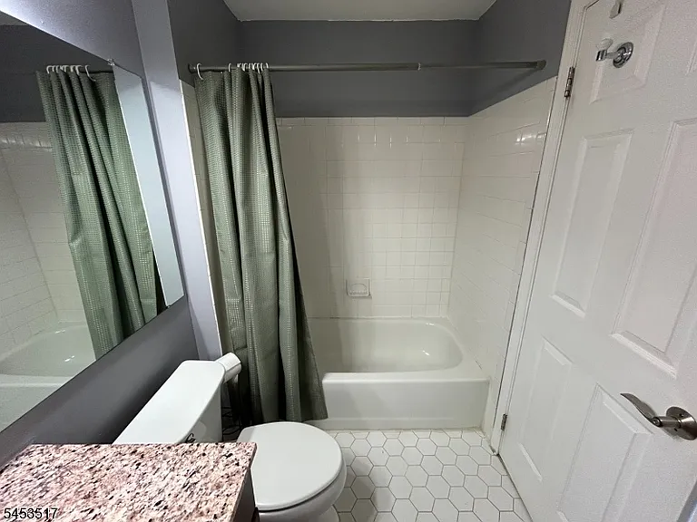 50 Pine St #J — Photo 17