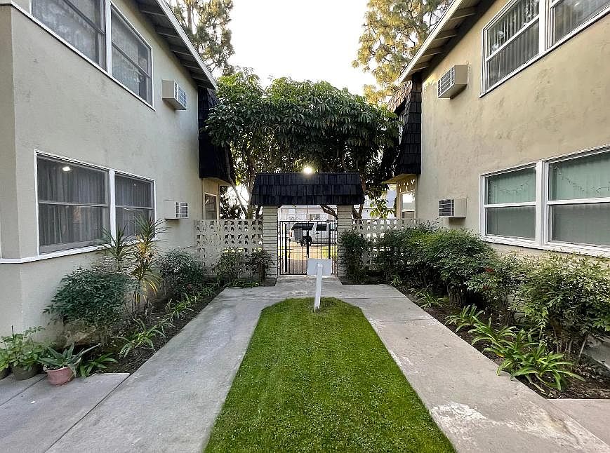 11724 Gurley Ave APT 1, Downey, CA 90241 Zillow
