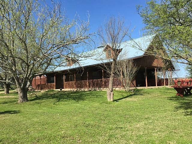 1st image of 110 Quail Lake Dr E