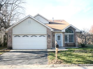 6372 Winstead Ct, Lisle, IL 60532