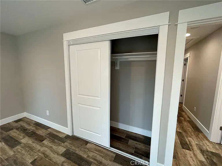562 E Van Bibber Ave — Photo 26