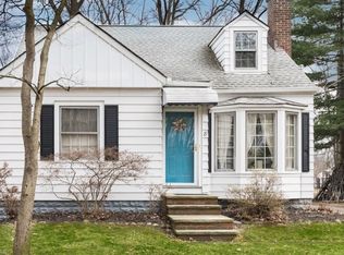 8 Waban Rd, Timberlake, OH 44095