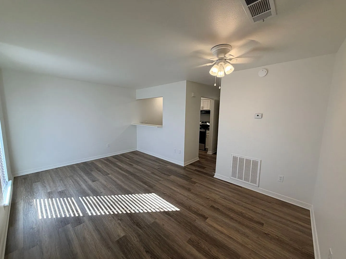 Remodeled and ready for tenant... — Photo 4