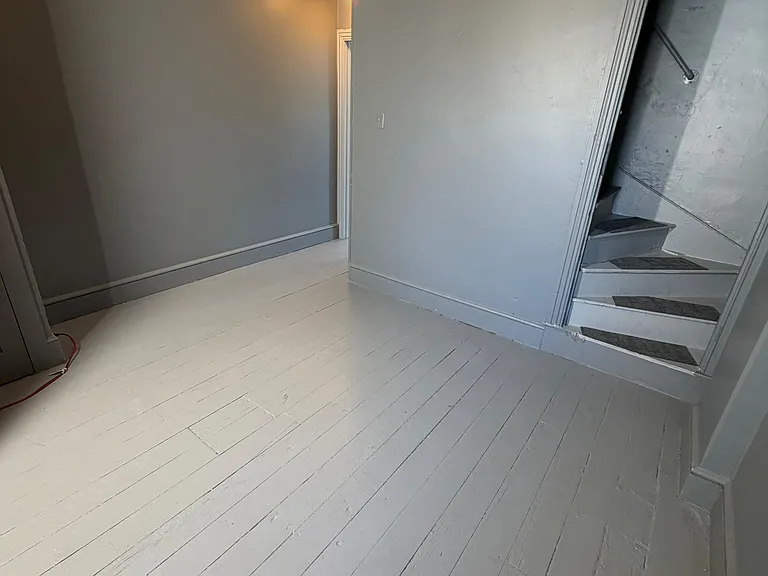 762 N 6th St — Photo 5