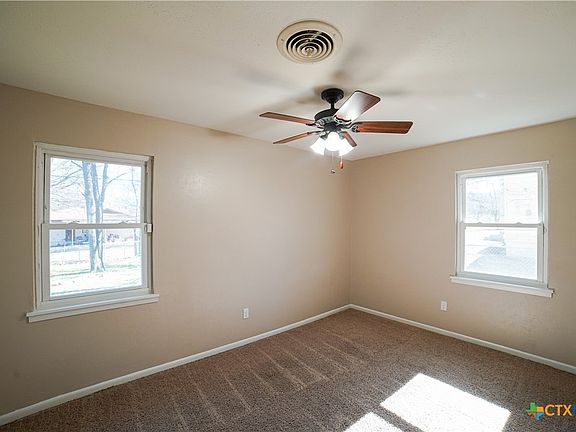 4th image of 903 S 23rd St