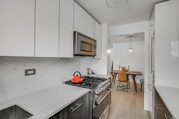 Sold by Keller Williams NYC | media 10