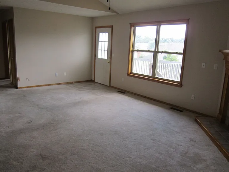3820 W Cardinal St — Photo 10