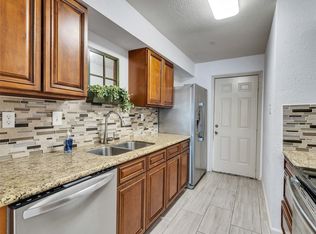 1701 Upland Dr APT 216, Houston, TX 77043