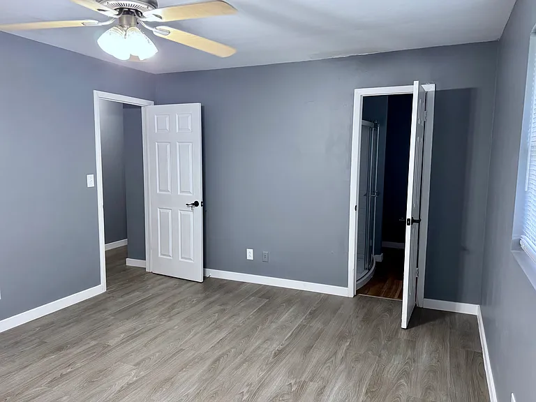 1105 E Edgewood St — Photo 15