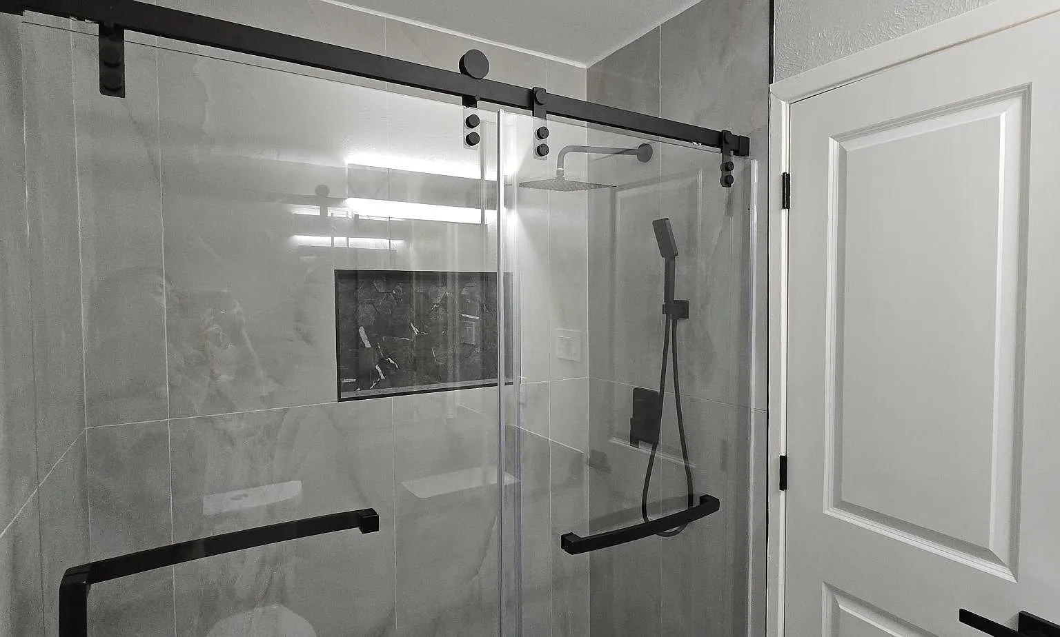 2 bed, 1022 sqft, $1,900 — Photo 4