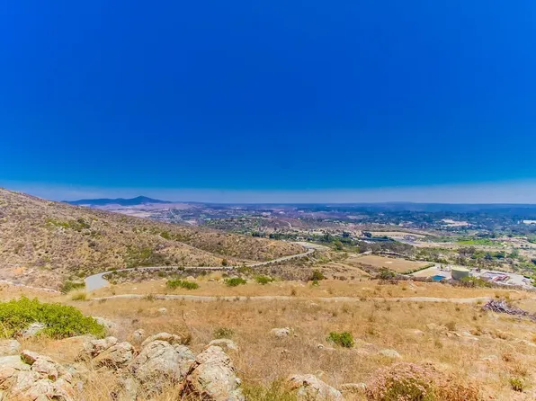 7591 Camino De Arriba, Rancho Santa Fe, CA 92067