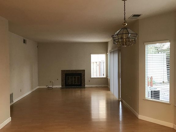 5th image of 1584 Adolfo Dr