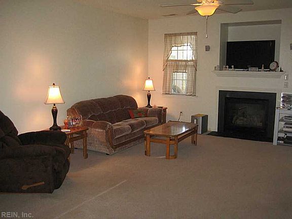 5th image of 1304 Mill Oak Ct