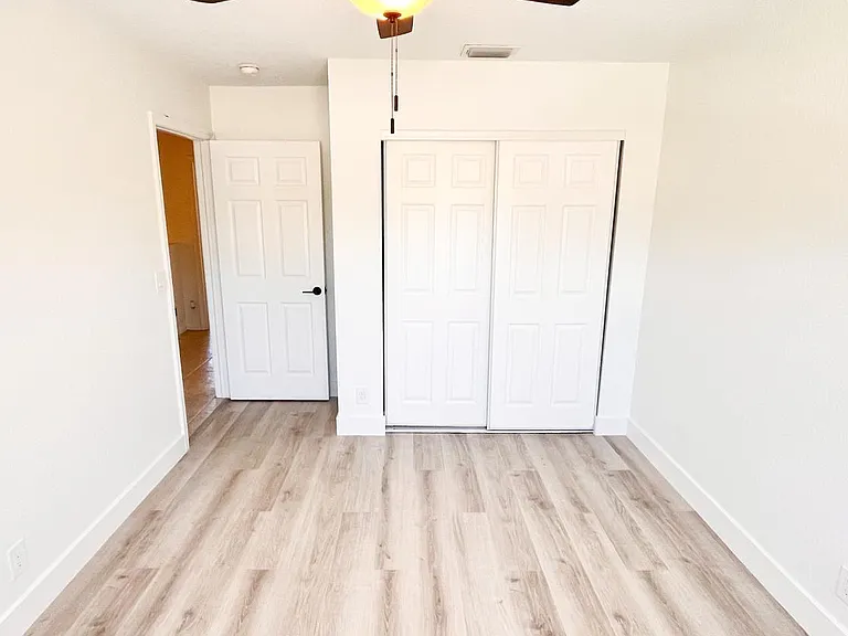 1438 Hawthorne Pl — Photo 22