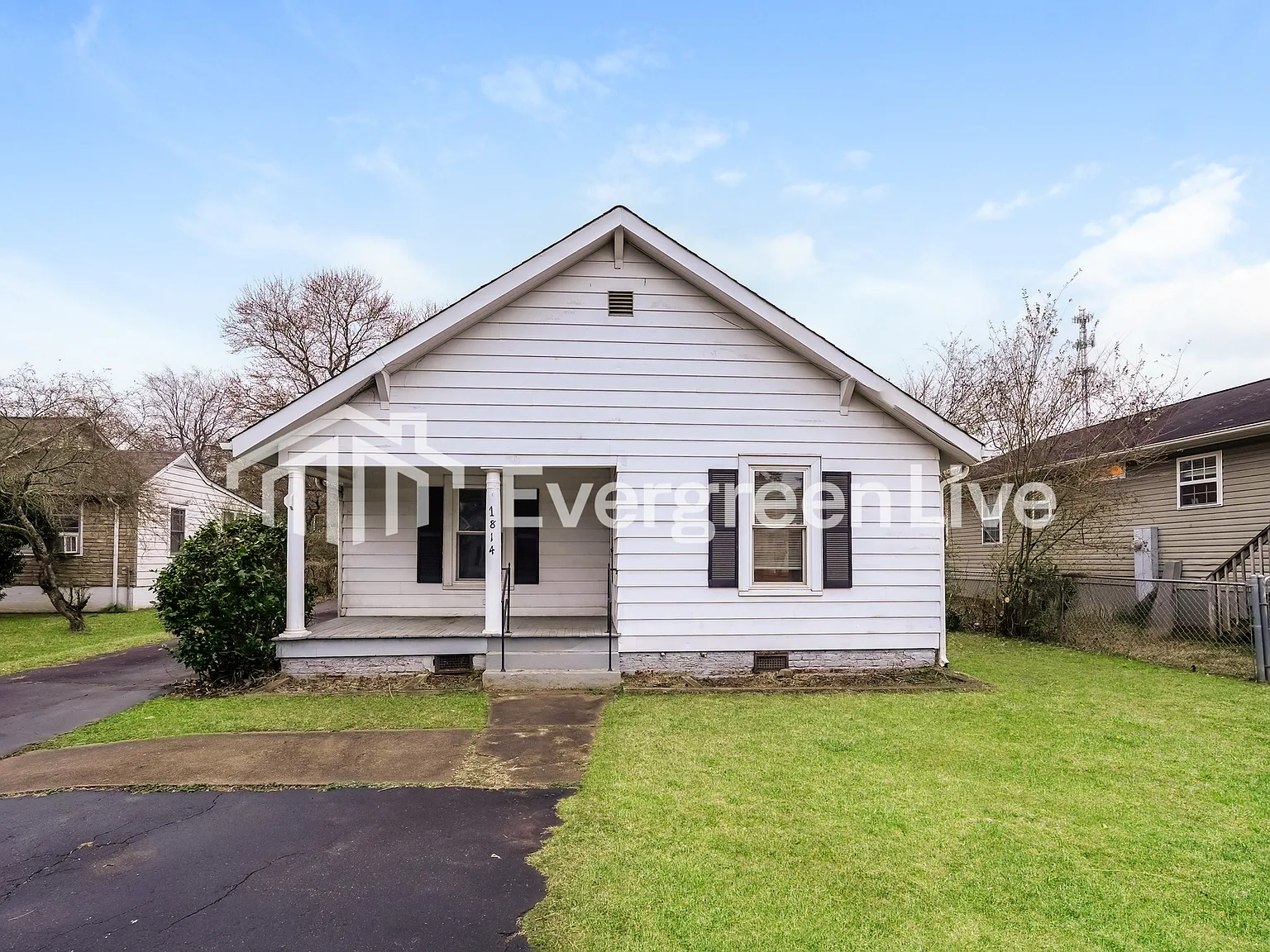 3 bed, 1.0 bath, 1068 sqft, $1,395 — Photo 1