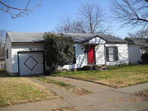 1st image of 406 Leslie Ln