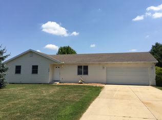 108 N Shaffer St, Milford, IN 46542