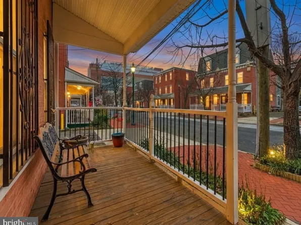 576 Washington St, Camden, NJ 08103