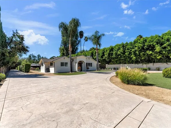 22720 Oxnard St, Woodland Hills, CA 91367