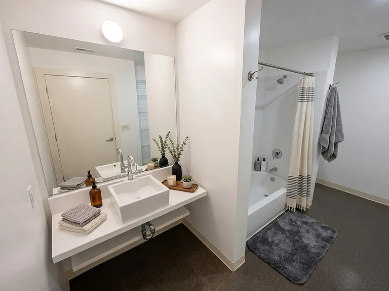 1201 Pine St #463 — Photo 3