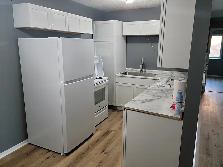 1310 Eagle Ave #2 — Photo 3