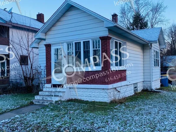 711 Knapp St NE, Grand Rapids, MI 49505