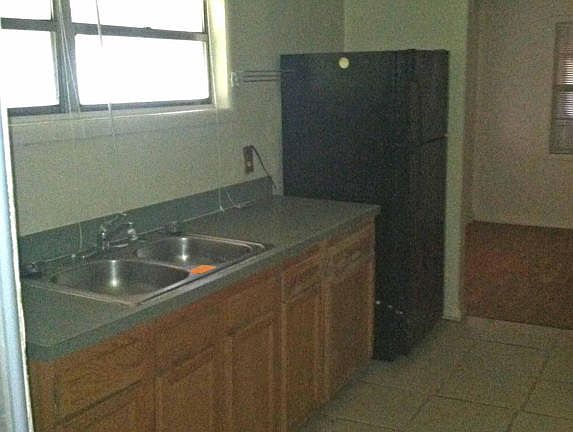 2nd image of 1461 W 30th St
