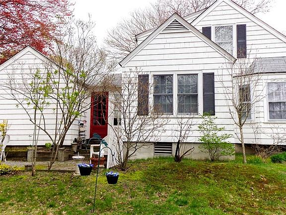 2nd image of 21 Highland Ave