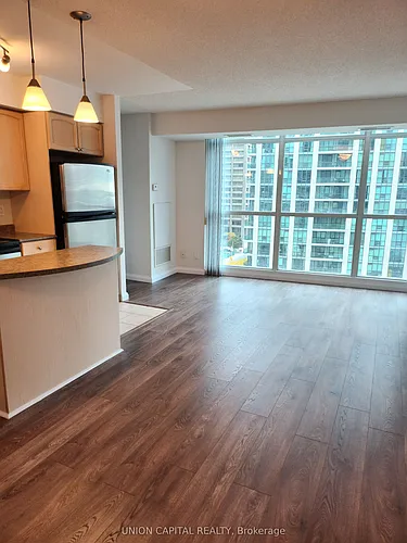 18 Yonge St #1113 Photo 1