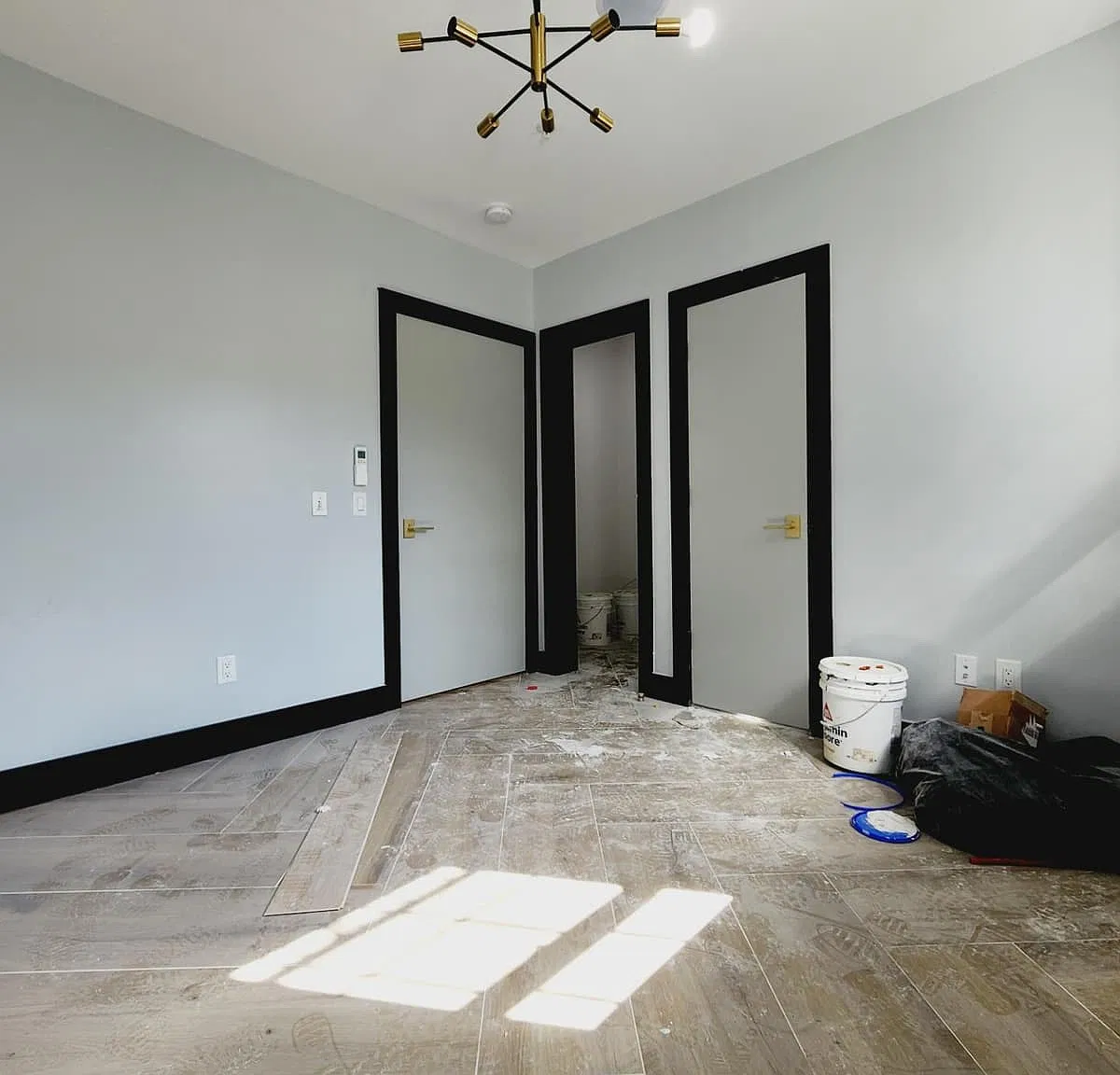 41 Van Wagenen Ave — Photo 2