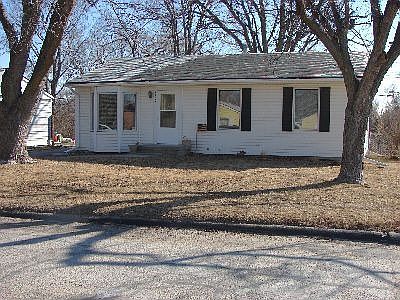 1st image of 7729 S 39th Ave