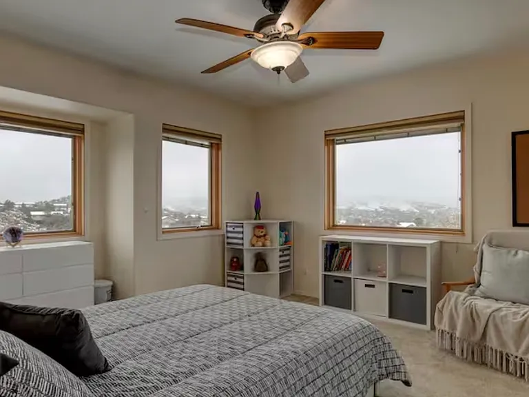 1815 N Hazelwood Ln — Photo 19