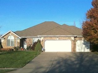 813 E Lakewood St, Springfield, MO 65810