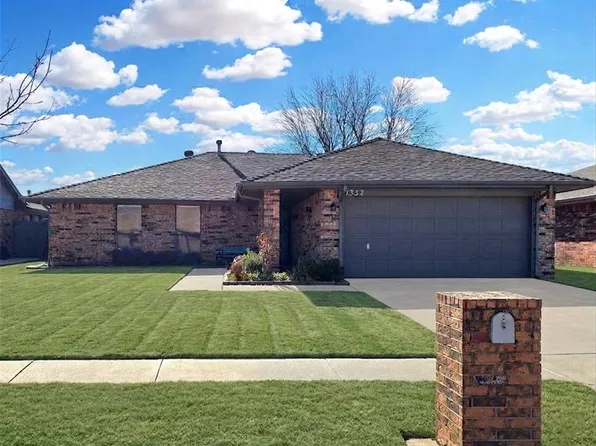 1332 Chimney Hill Rd, Yukon, OK 73099