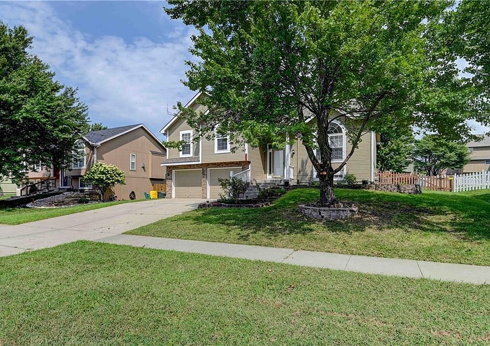 1st image of 906 Cottonwood Dr